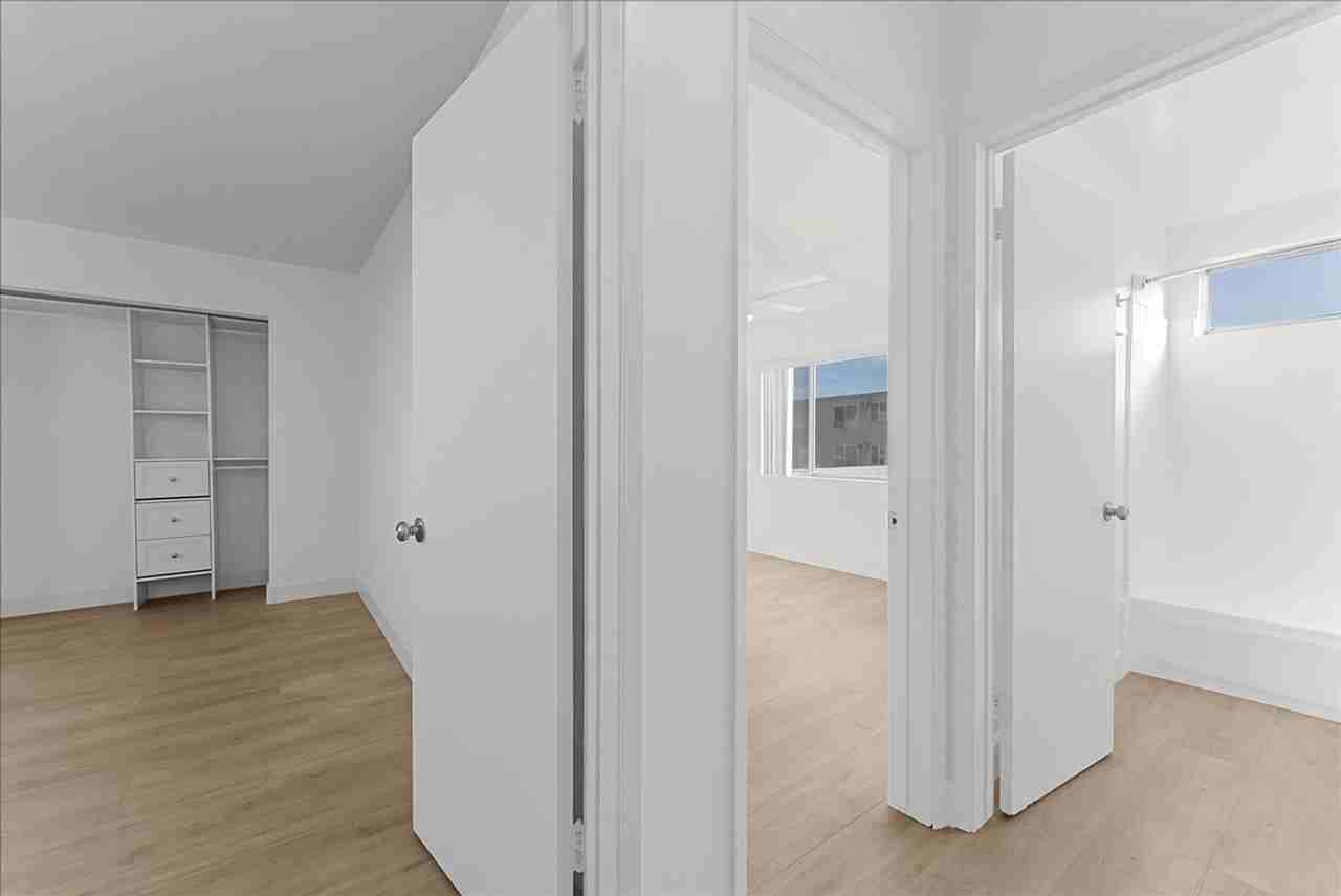 21722 Roscoe Blvd #22 - Photo 6 of 20