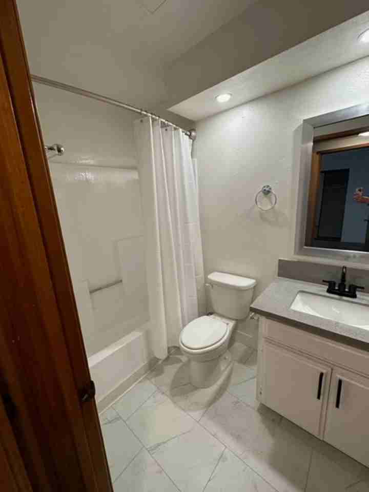 12620 MATTESON AVE - Photo 4 of 26