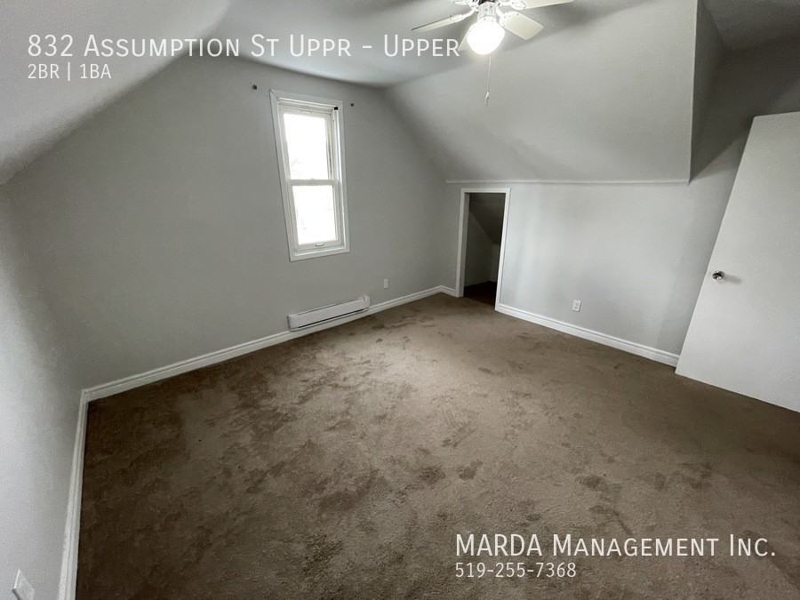 832 Assumption St Uppr - Photo 7 of 13