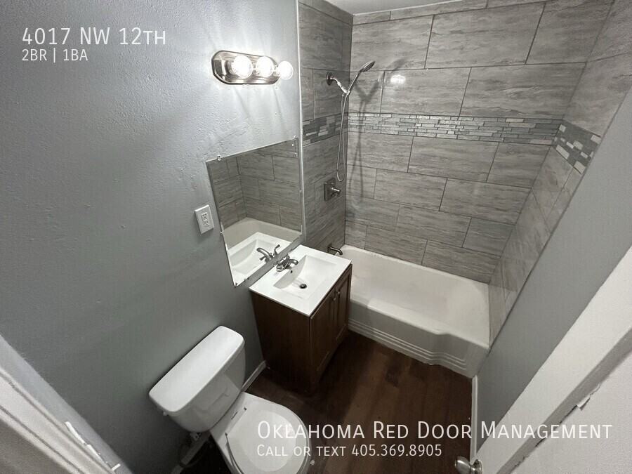 4017 Nw 12th St - Photo 6 of 20