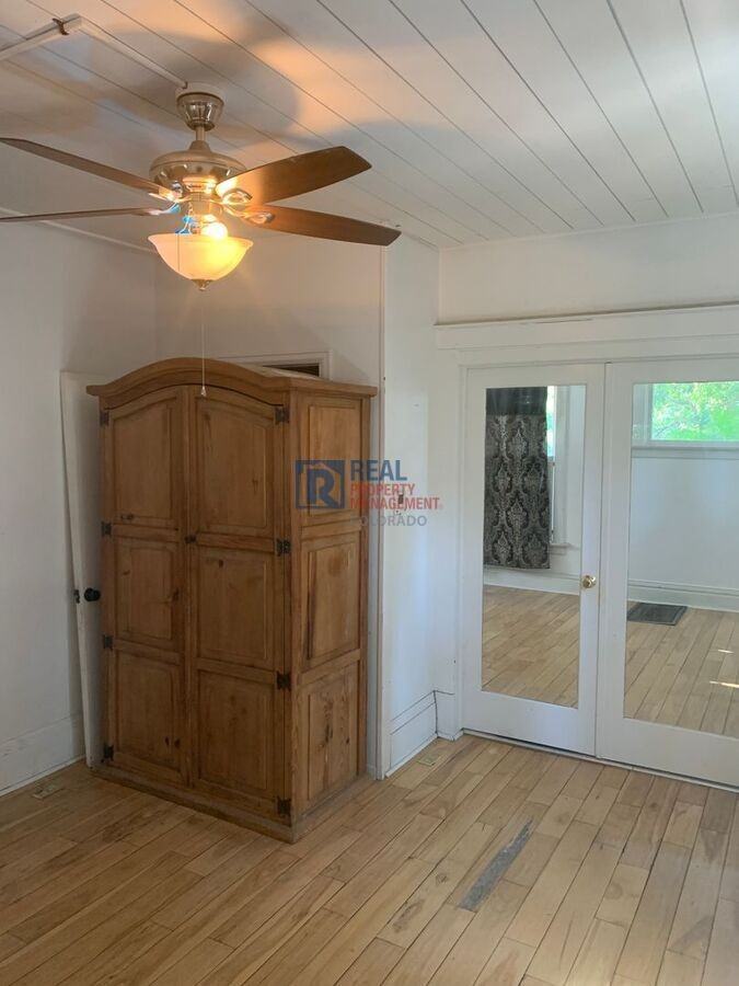 1531 9th Ave - Photo 4 of 19