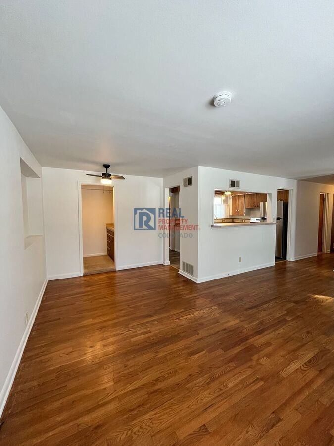 865 Balsam St - Photo 6 of 25