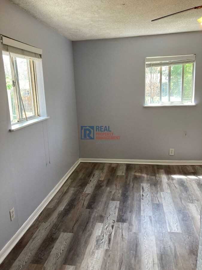 3365 Olive St - Photo 5 of 18