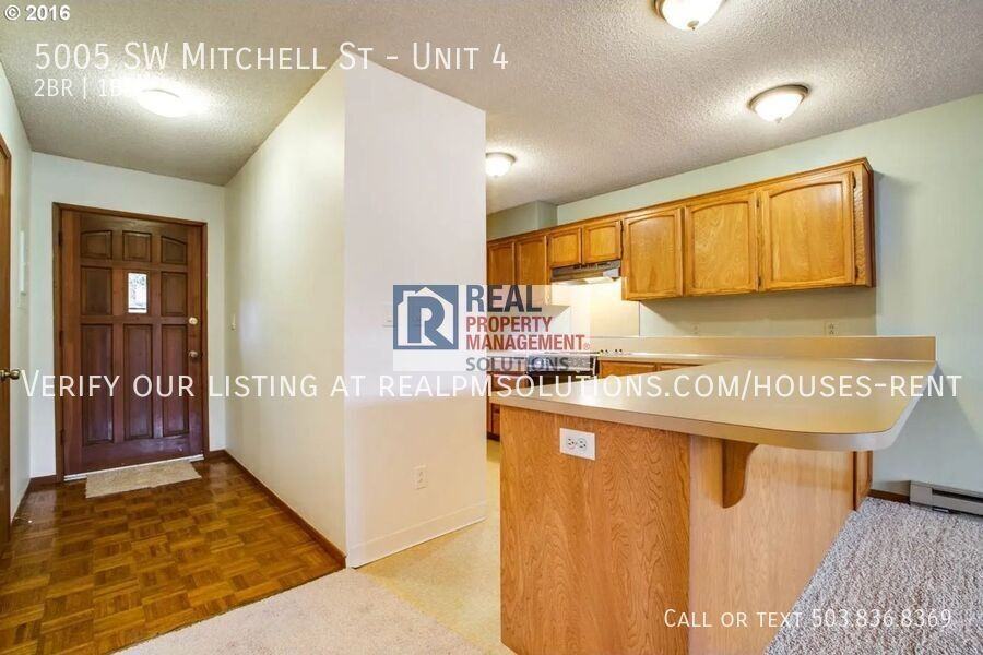 5005 Sw Mitchell St #4 - Photo 3 of 13