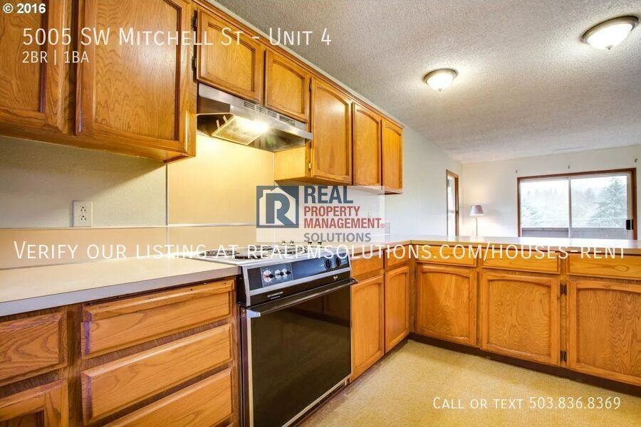 5005 Sw Mitchell St #4 - Photo 7 of 13