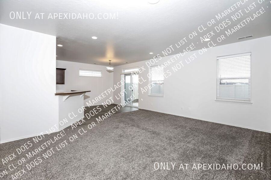 5602 Boomerang Way - Photo 3 of 20