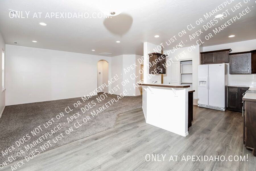 5602 Boomerang Way - Photo 5 of 20