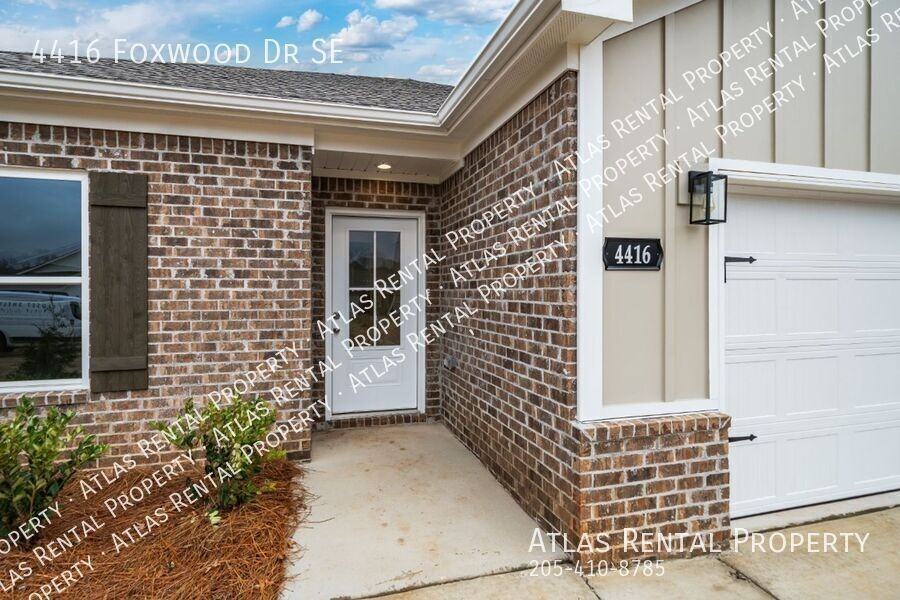 4416 Foxwood Dr Se - Photo 4 of 21