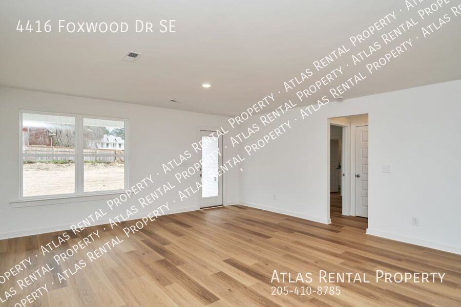 4416 Foxwood Dr Se - Photo 6 of 21