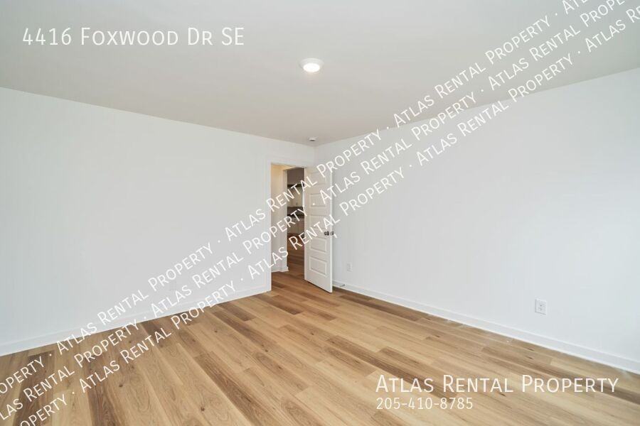 4416 Foxwood Dr Se - Photo 7 of 21