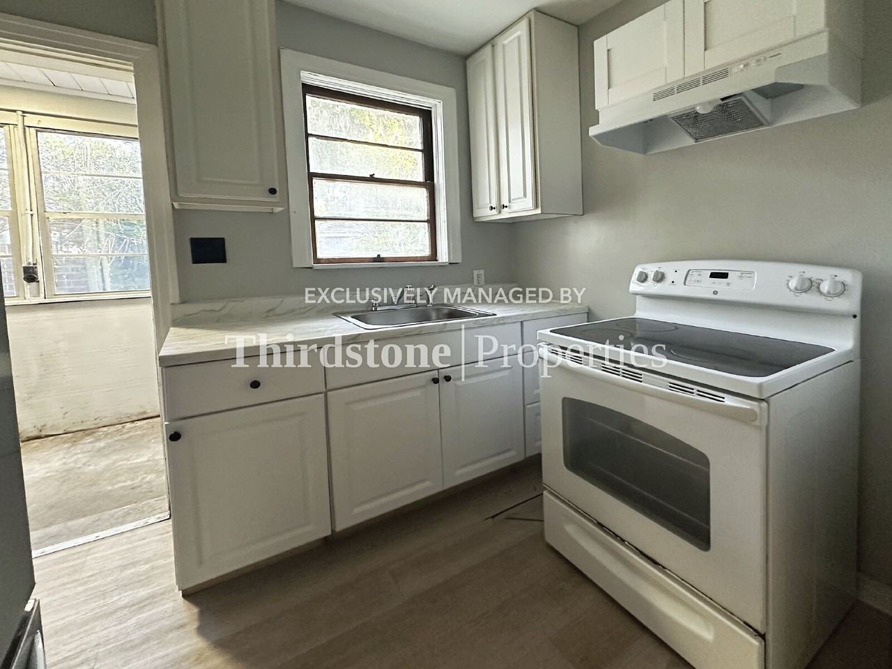 6511 Evelyn Dr - Photo 4 of 14