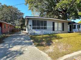 featured image of 3308 Haines St