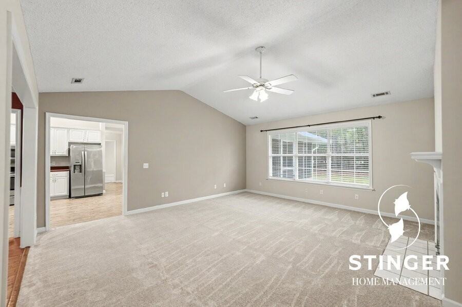 76 Wade Hampton Dr - Photo 5 of 33