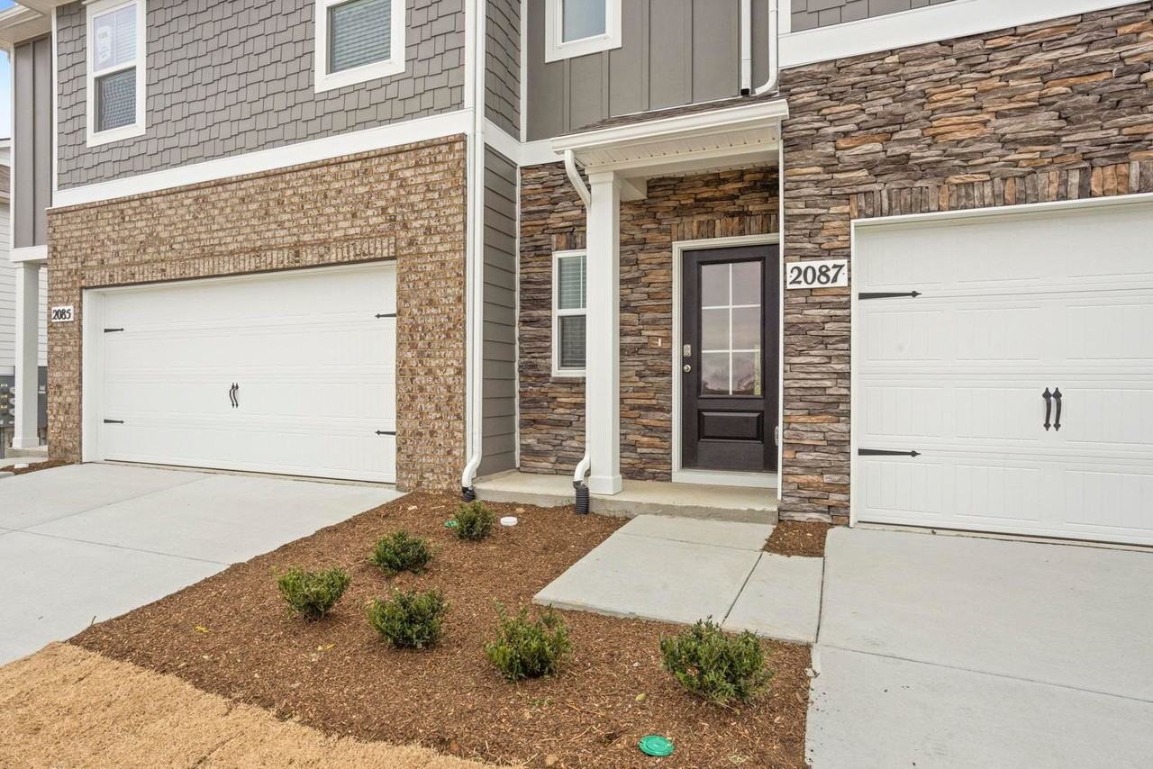 2087 Widgeon Pt - Photo 2 of 37