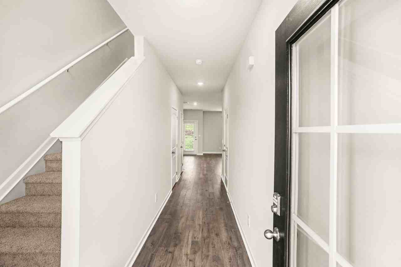 2087 Widgeon Pt - Photo 3 of 37