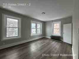 featured image of 711 Itaska St #2