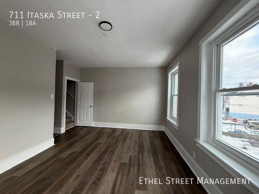 711 Itaska St #2 - Photo 4 of 26