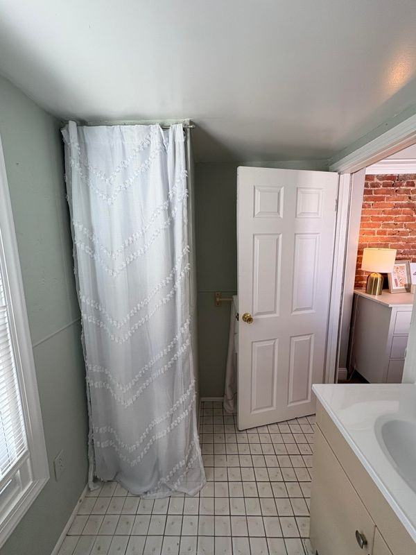 1401 Clarkson St - Photo 2 of 8