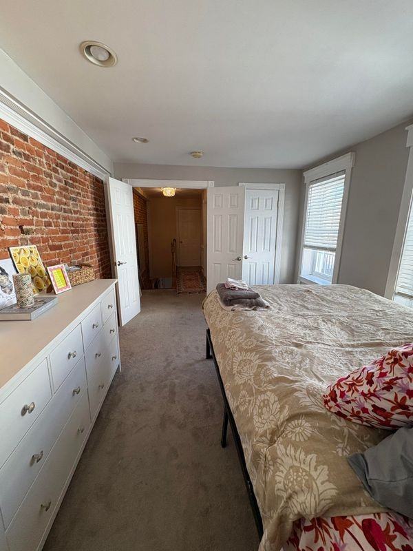 1401 Clarkson St - Photo 6 of 8