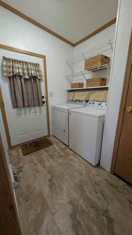 418 Frozen Ridge Rd - Photo 2 of 13