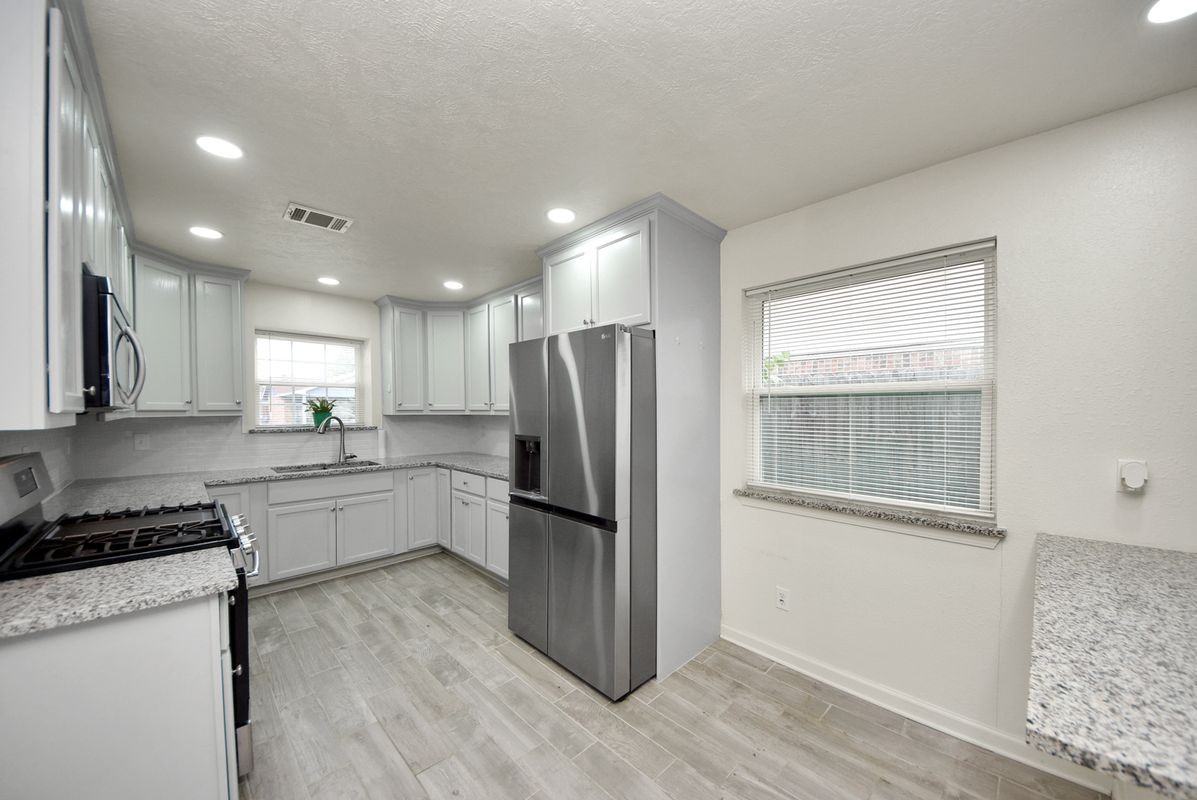 6324 Bramley Dr - Photo 2 of 3