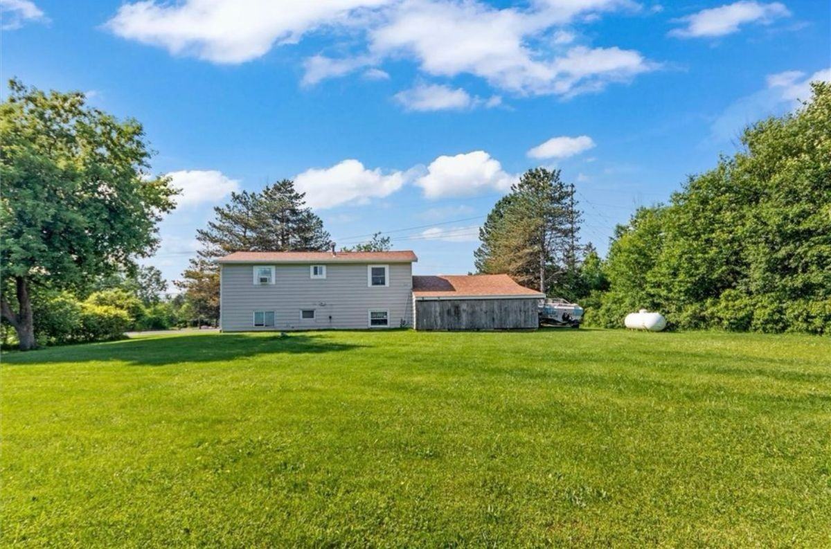 5287 Emerson Rd - Photo 3 of 5