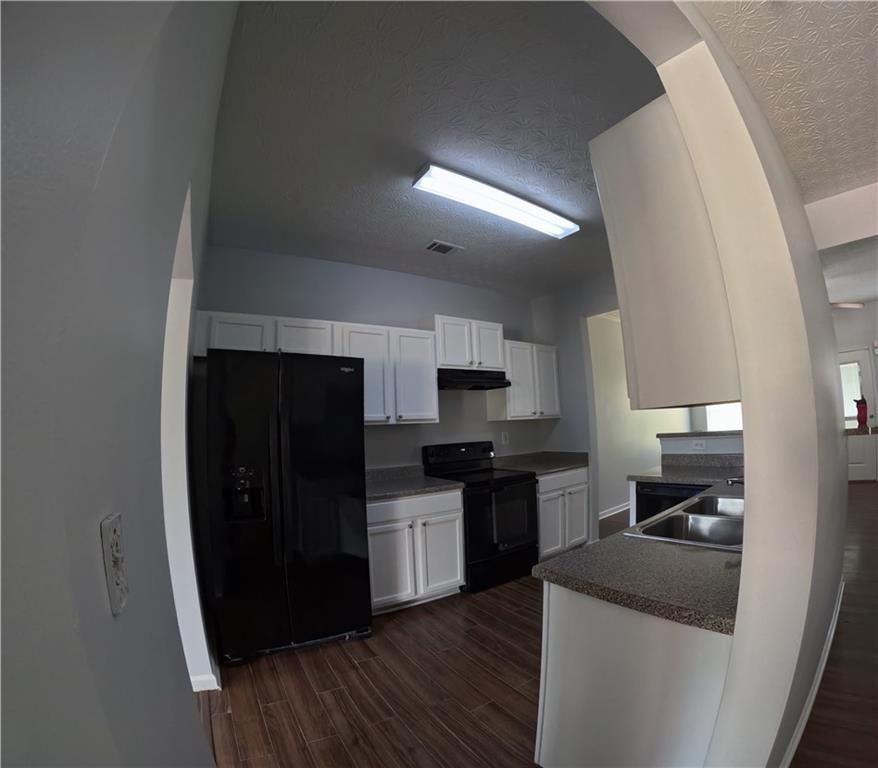 6412 Ellenwood Dr - Photo 3 of 10