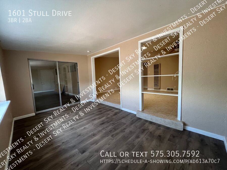 1601 Stull Dr - Photo 3 of 21