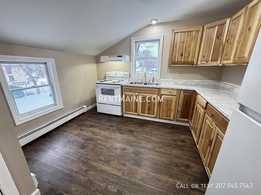 8 Spring St #2 - Photo 3 of 12