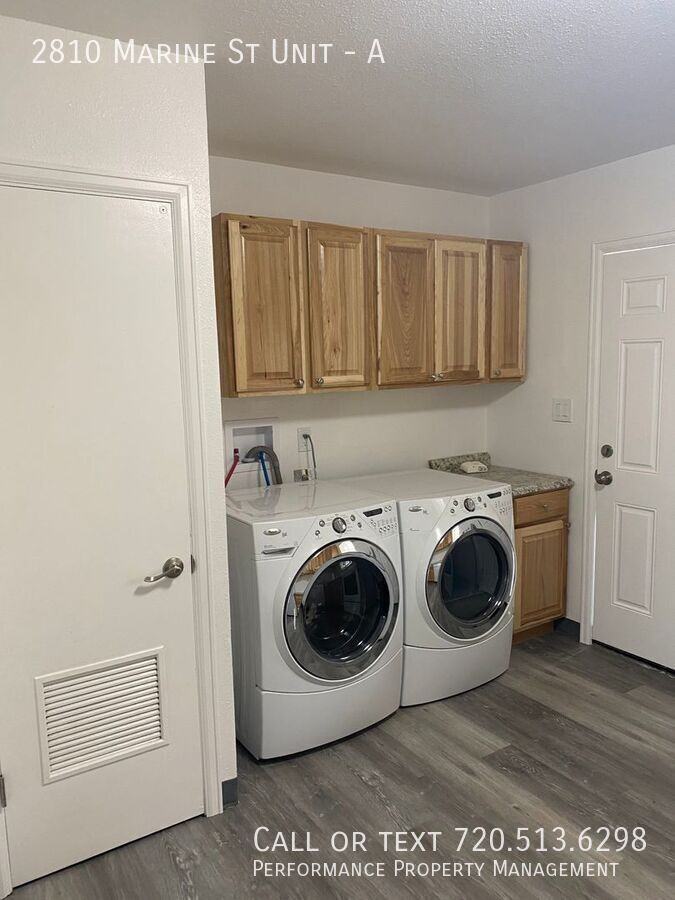 2810 Marine St #A - Photo 4 of 10