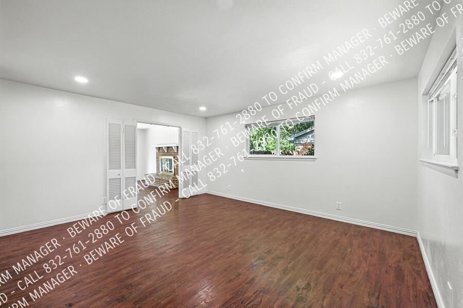 525 Salem Dr - Photo 3 of 28