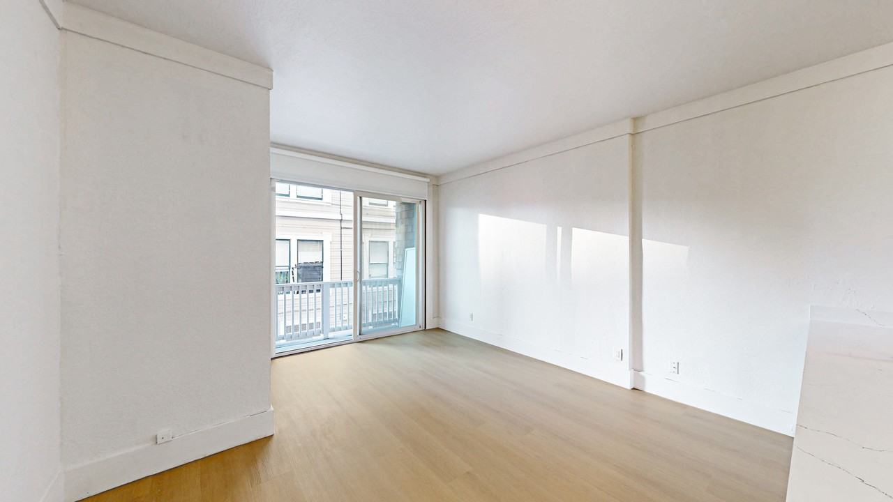 1655 Grant Ave - Photo 7 of 13