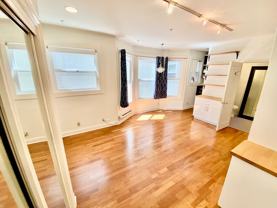 725 Pine St #304 - Photo 1 of 1