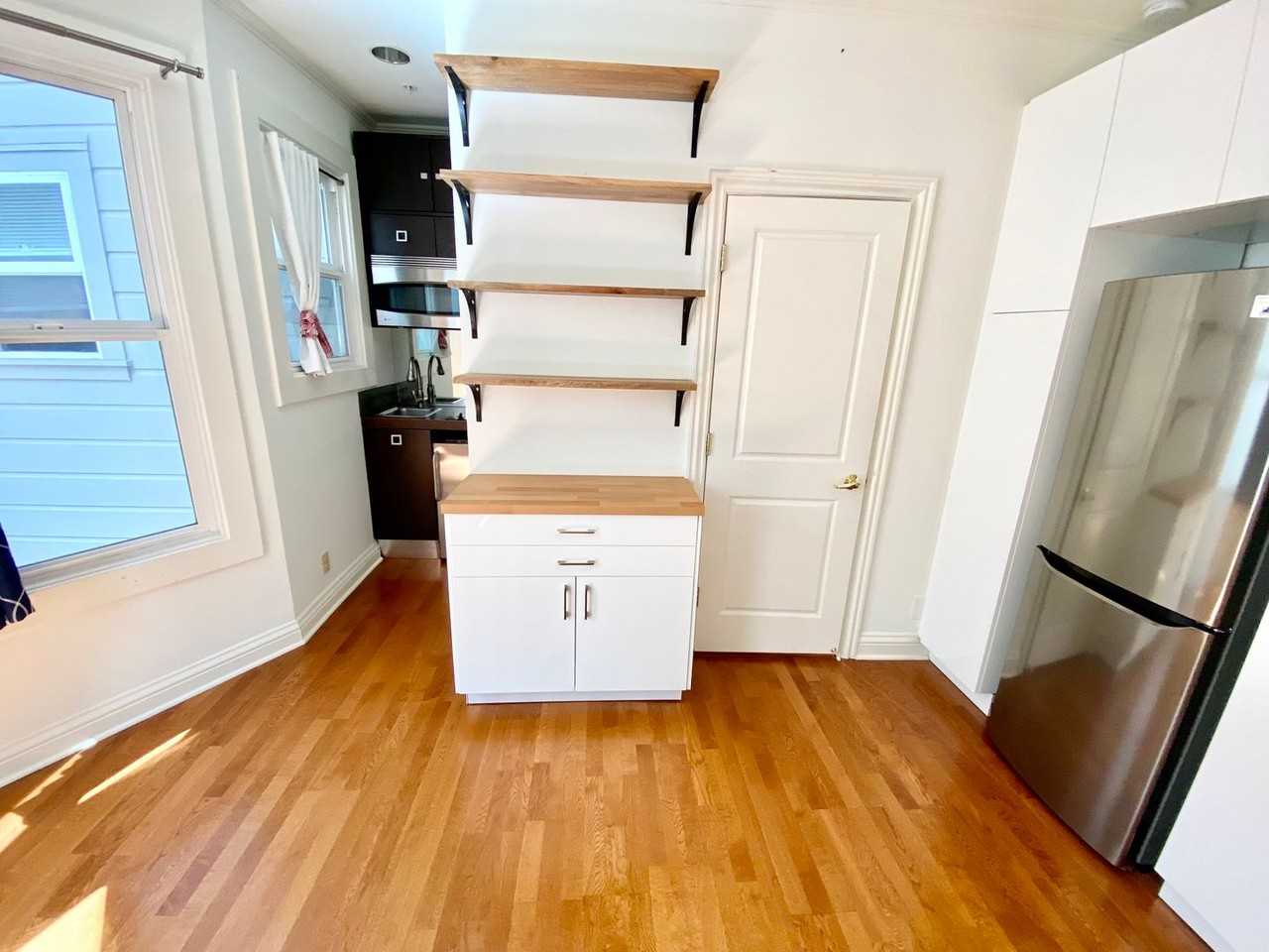 725 Pine St #304 - Photo 6 of 18