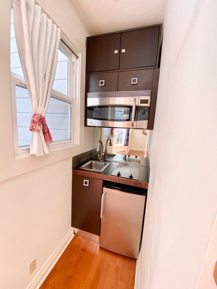 725 Pine St #304 - Photo 7 of 18