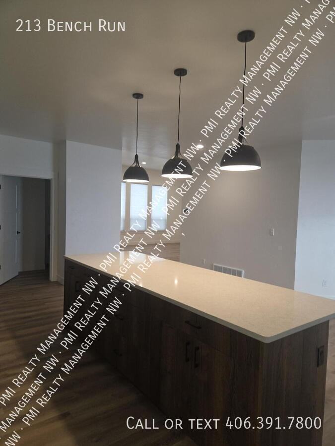 213 Bench Run - Photo 6 of 18