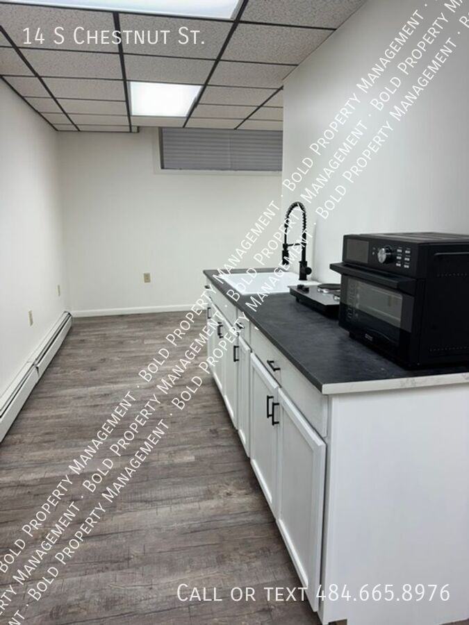 14 S Chestnut St #E - Photo 2 of 15