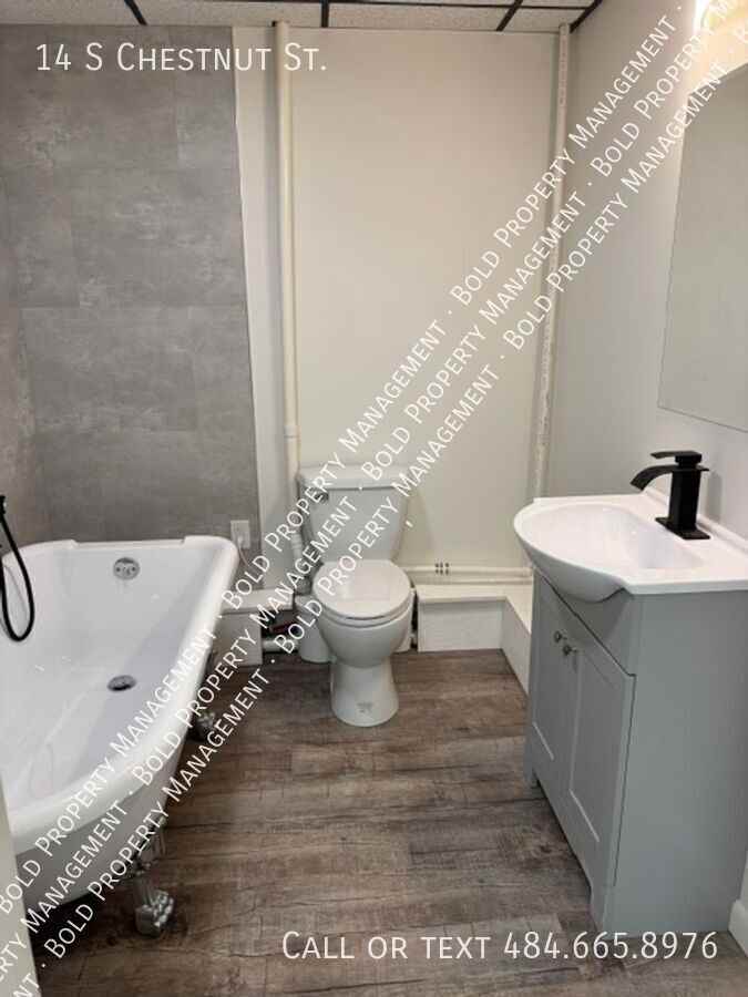 14 S Chestnut St #E - Photo 3 of 15