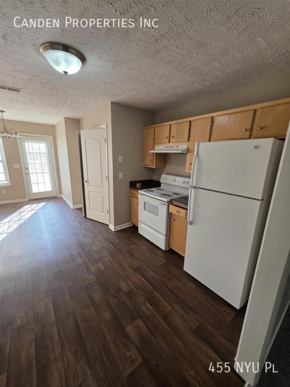 455 Nyu Pl - Photo 5 of 21