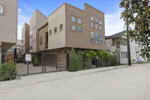 featured image of 1420 Wilson St