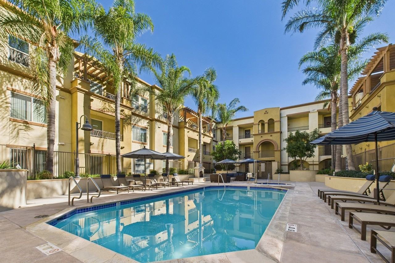 Sofi at Topanga Canyon - Photo 2 of 50