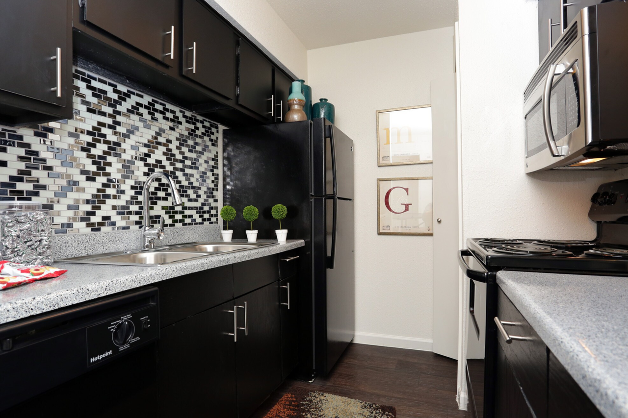 Forty200 - Photo 7 of 25