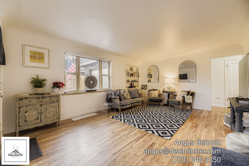 1265 Jasmine St - Photo 3 of 18