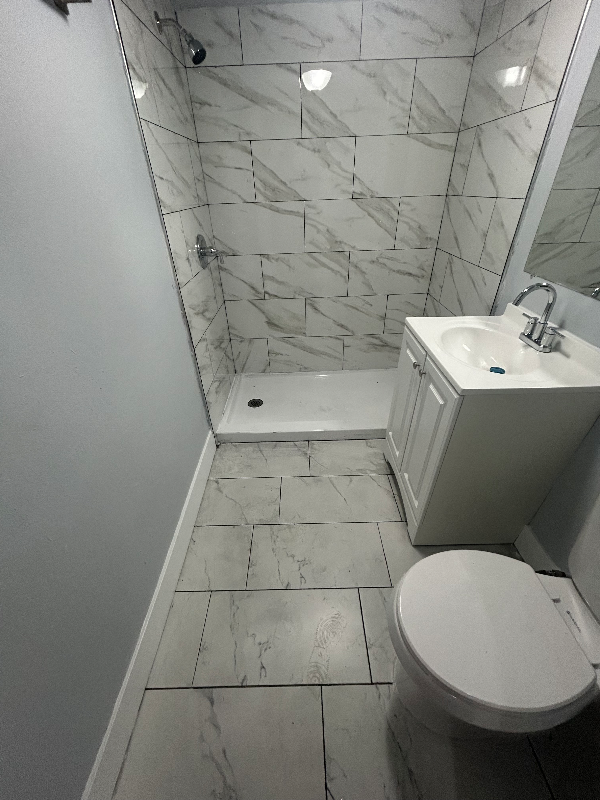 1961 S Congo Ave - Photo 3 of 9