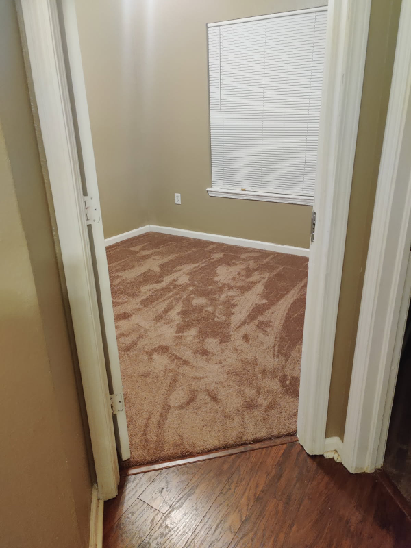 6227 Countryman Ln E - Photo 4 of 8