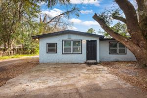 featured image of 304 Bernard Rd #2