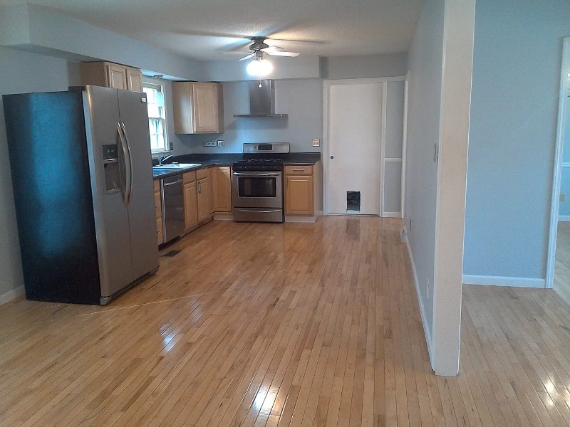 4930 Candlewyck Ln - Photo 5 of 7