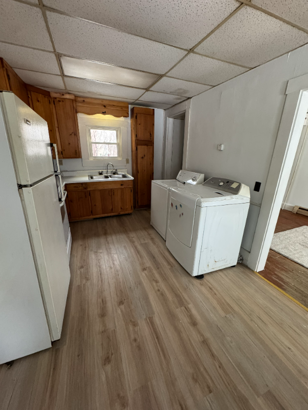 69 Pleasant St #4 - Photo 3 of 10