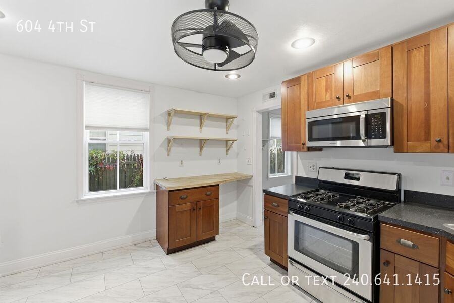 604 4th St - Photo 7 of 26