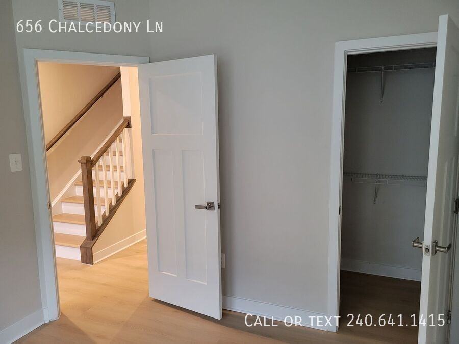 656 Chalcedony Ln - Photo 4 of 24